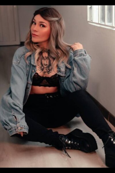 nina_t_ 🌔 free nude webcam