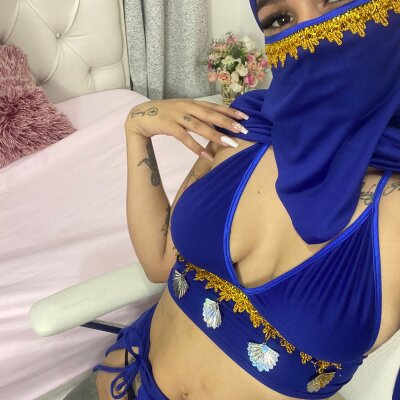 nayla_ali 🌙 live chat