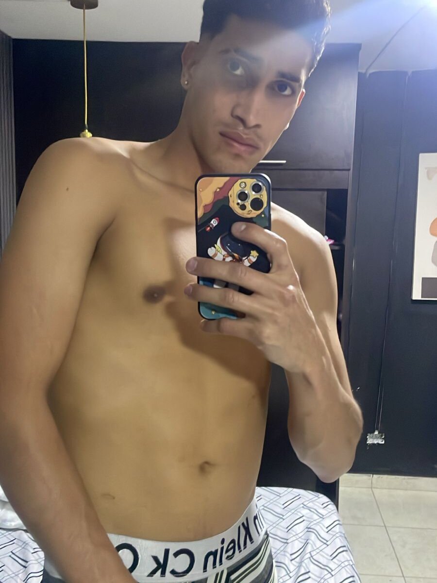 slahs_wolf from stripchat