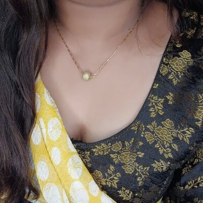 Indian_colourfulbaby_9 live on StripChat