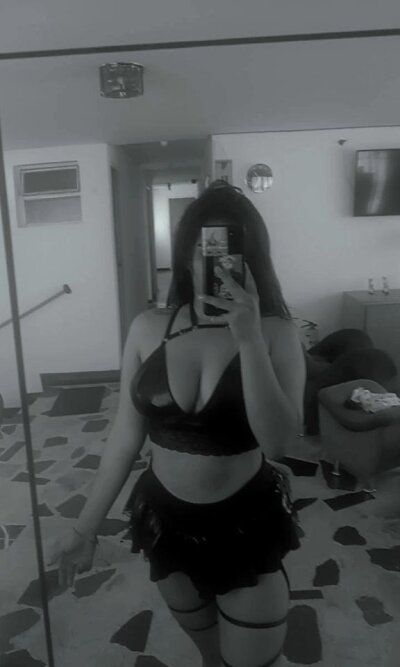 samantha_sttar from stripchat