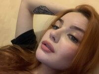 Kitti_Bloom's webcam live show