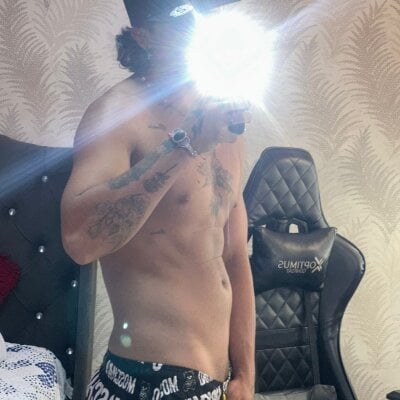 Drakeboy_hot
