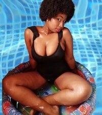 AfroditaLatin4's Offline Chat Room