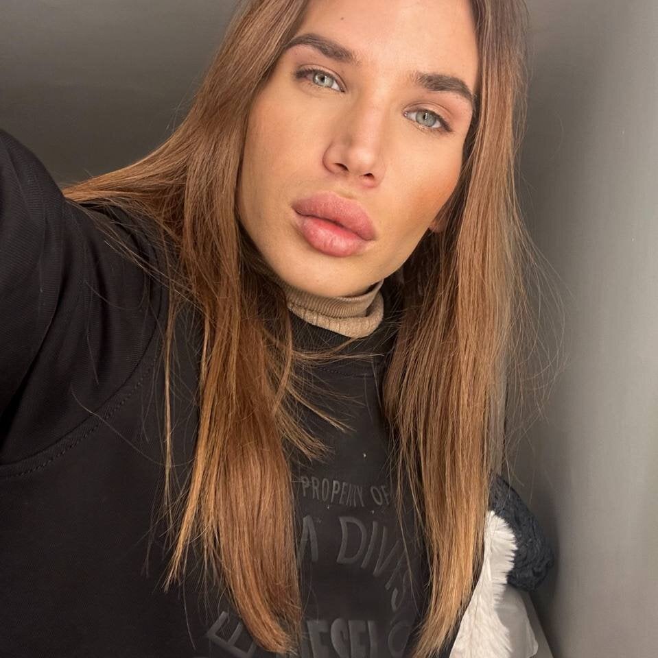 Coco_Chanell_ profile