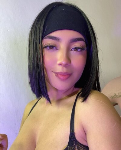 Zarina_tay on StripChat