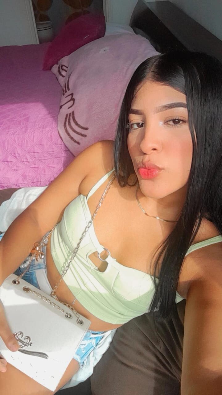 AlexaFiury_7