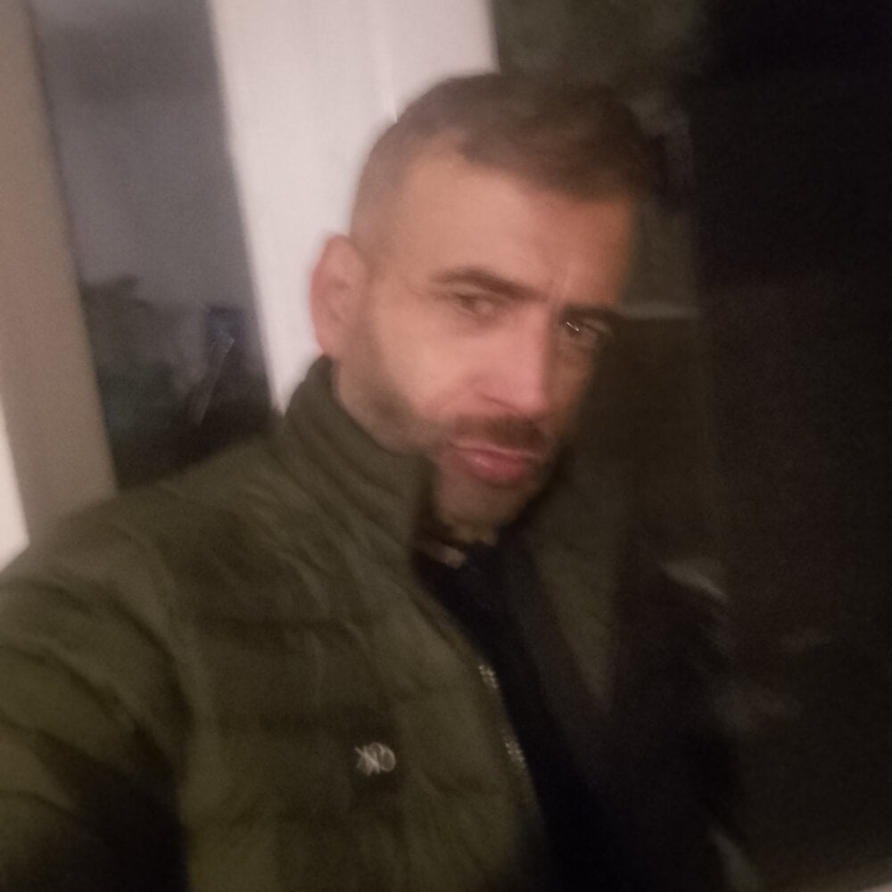 uptomisch's Offline XXX Chat