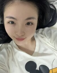 Sinicoco's webcam live show