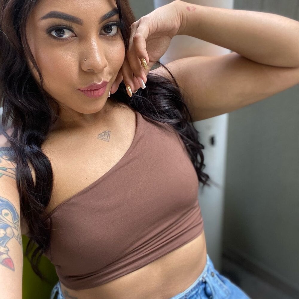 AlexandraAniston profile