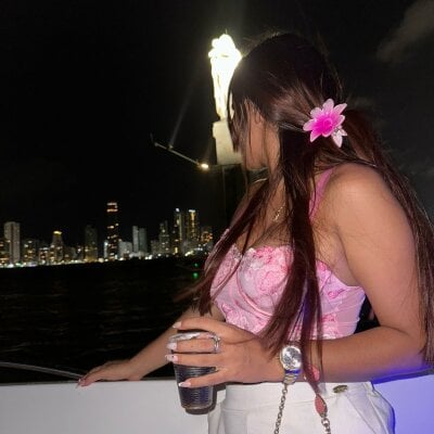 Mia_sweetdc Female Dildo Striptease Cam