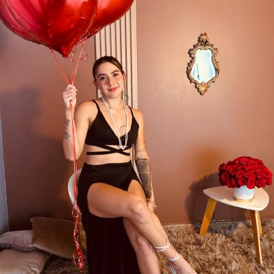 lili_cooper1 🎗 naked cam