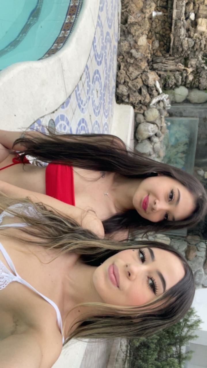 kiara_and_helen_