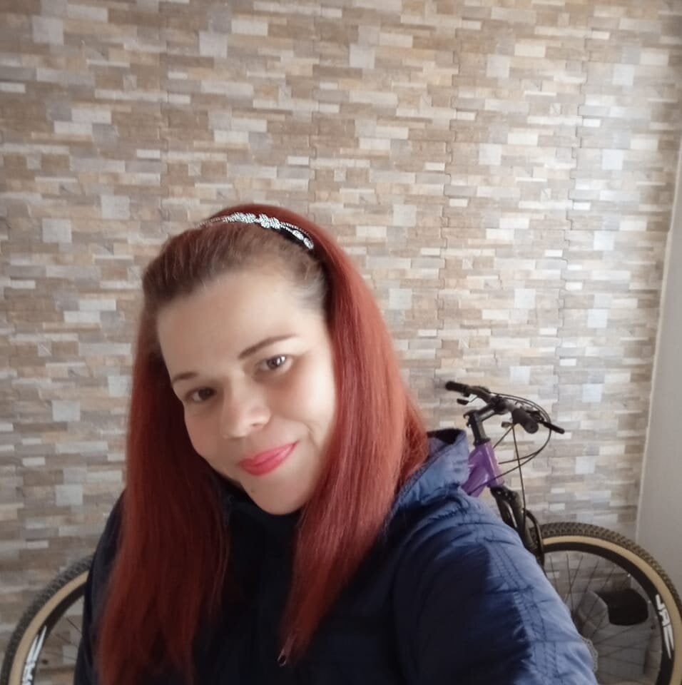 Sabrina_carpier profile