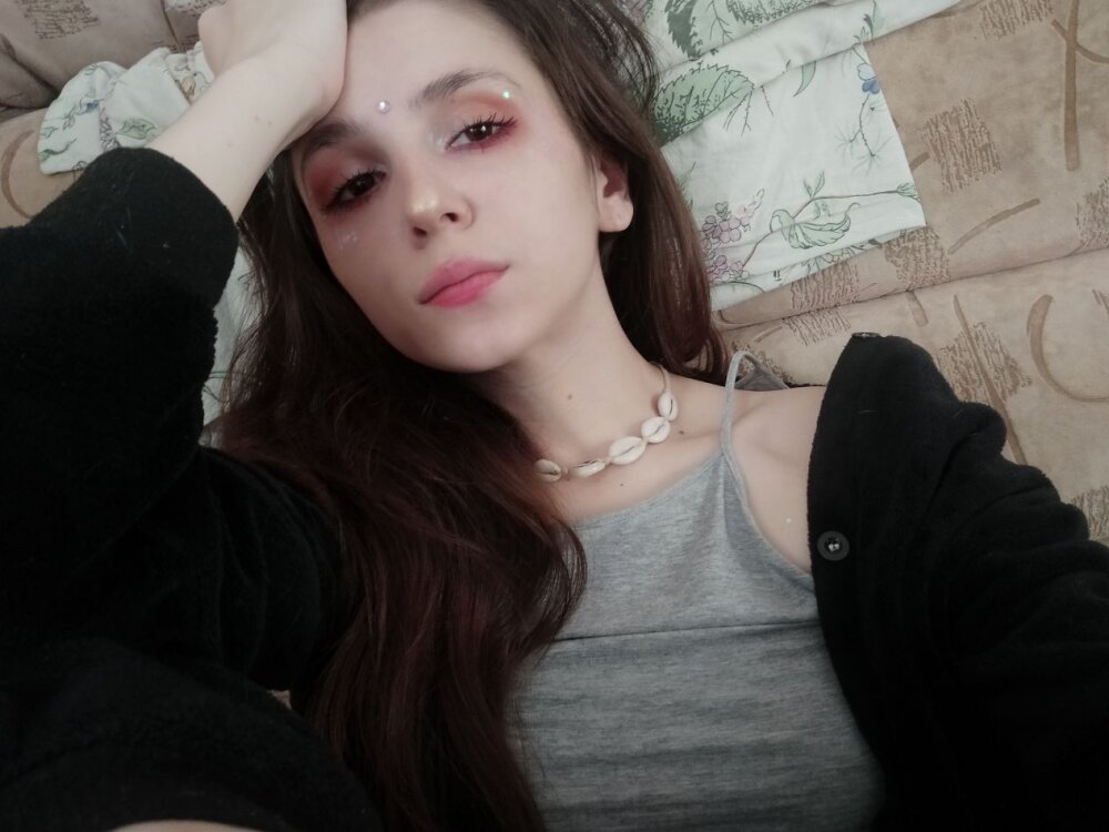 Live sex webcam photo for Chin_Chin_Chilla #278904212