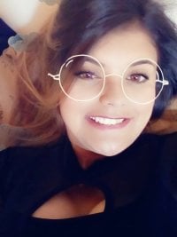 Valeria_Franco's Offline Chat Room