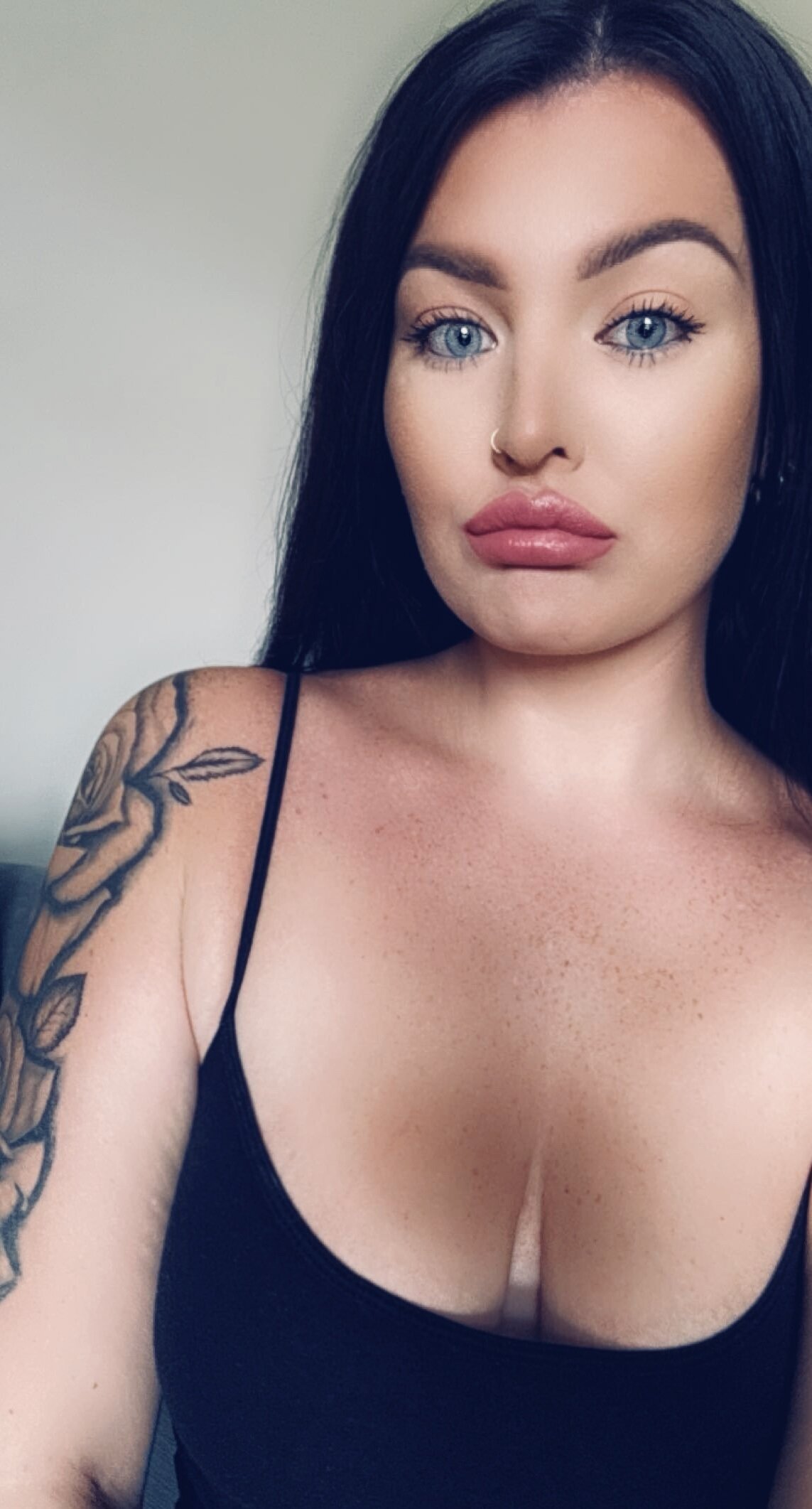 Curvy-Carla31