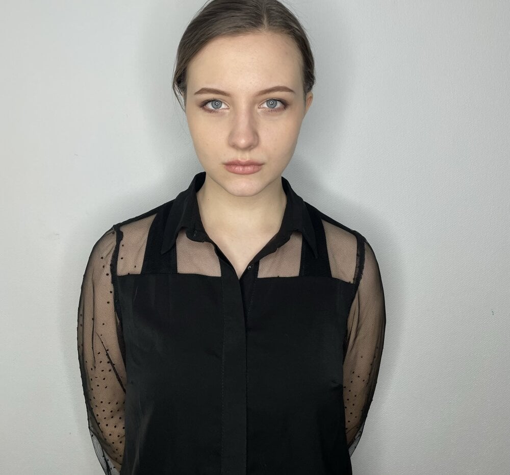 DevonaEmburyv profile