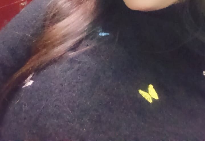 Busty-Priya