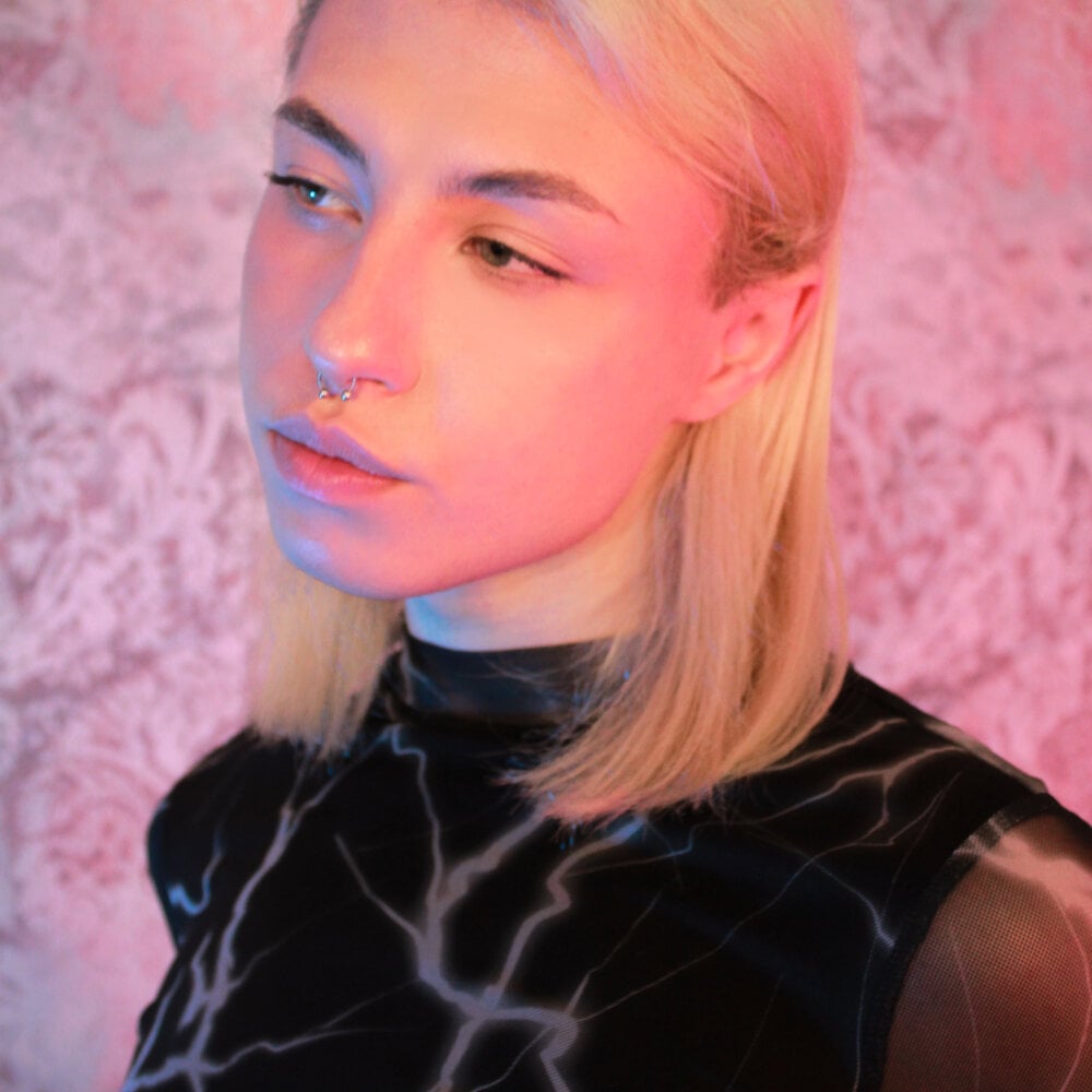 Lilit_lust 离线聊天室