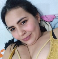 shaarongomez's Offline XXX Chat