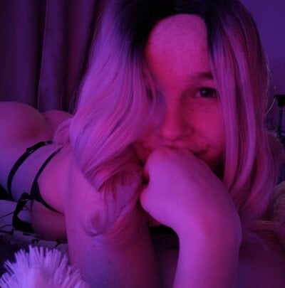 Caroline_In - Stripchat Upskirt Girl Free Webcam Naked