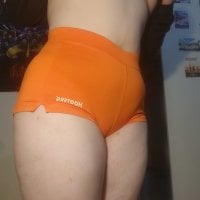 hunniesprinklez's Offline Chat Room