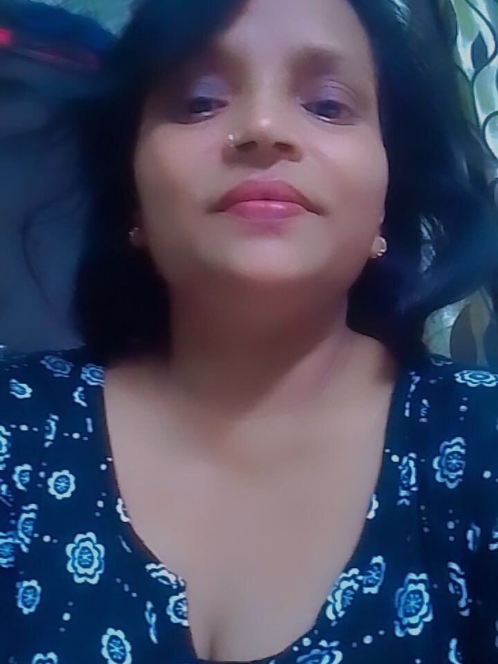 Live sex webcam photo for Julihot24 #281609217