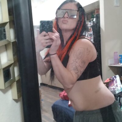 khloebanques from stripchat