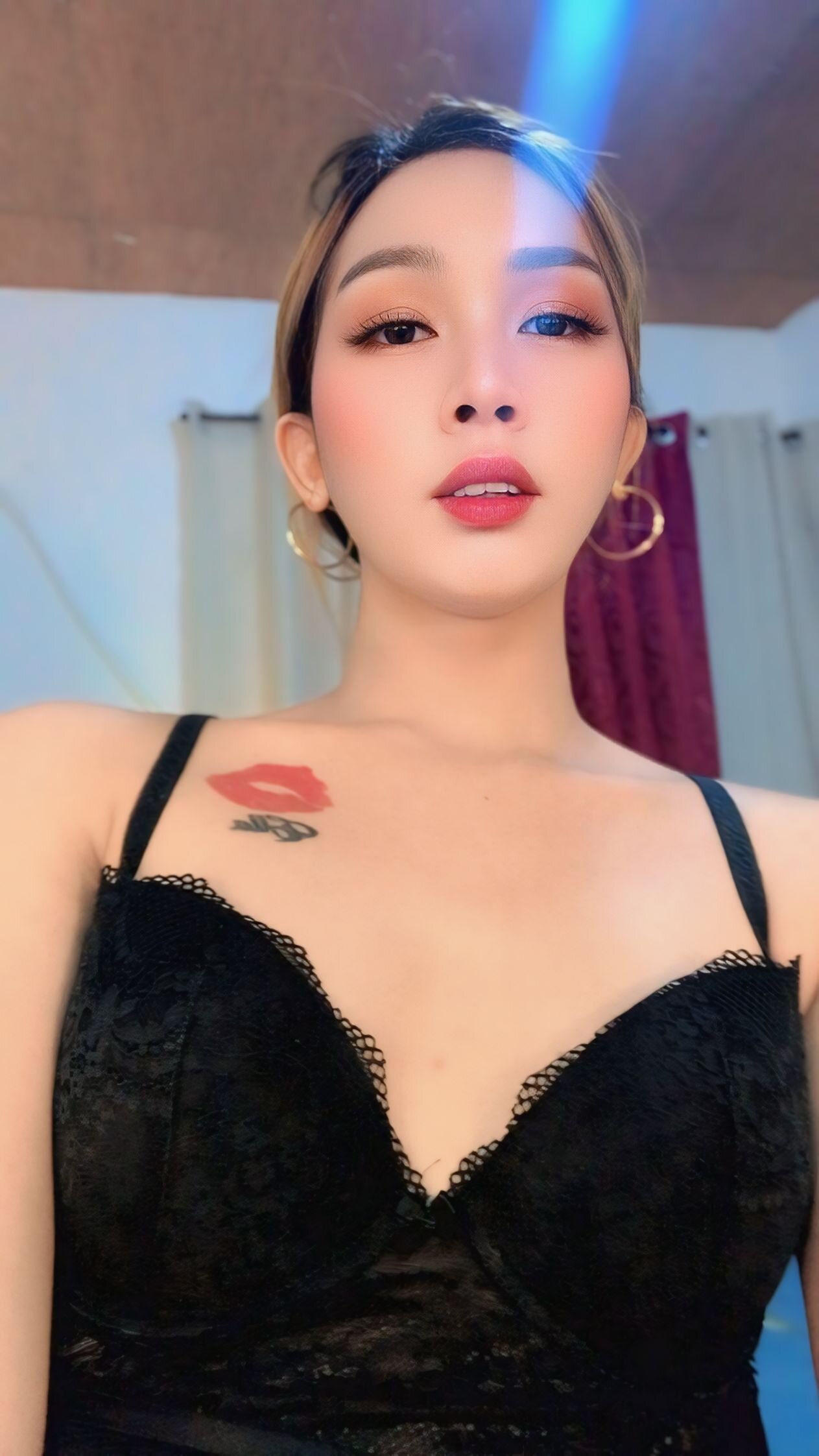 Ella_licious69
