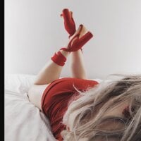 Ladyredxx's Offline Chat Room