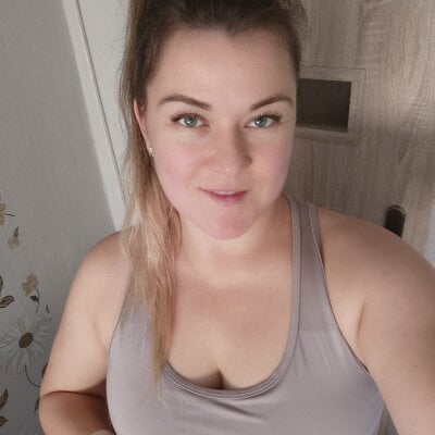 LunikaLunaX on StripChat