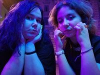 DoloresandJannet's Offline Chat Room