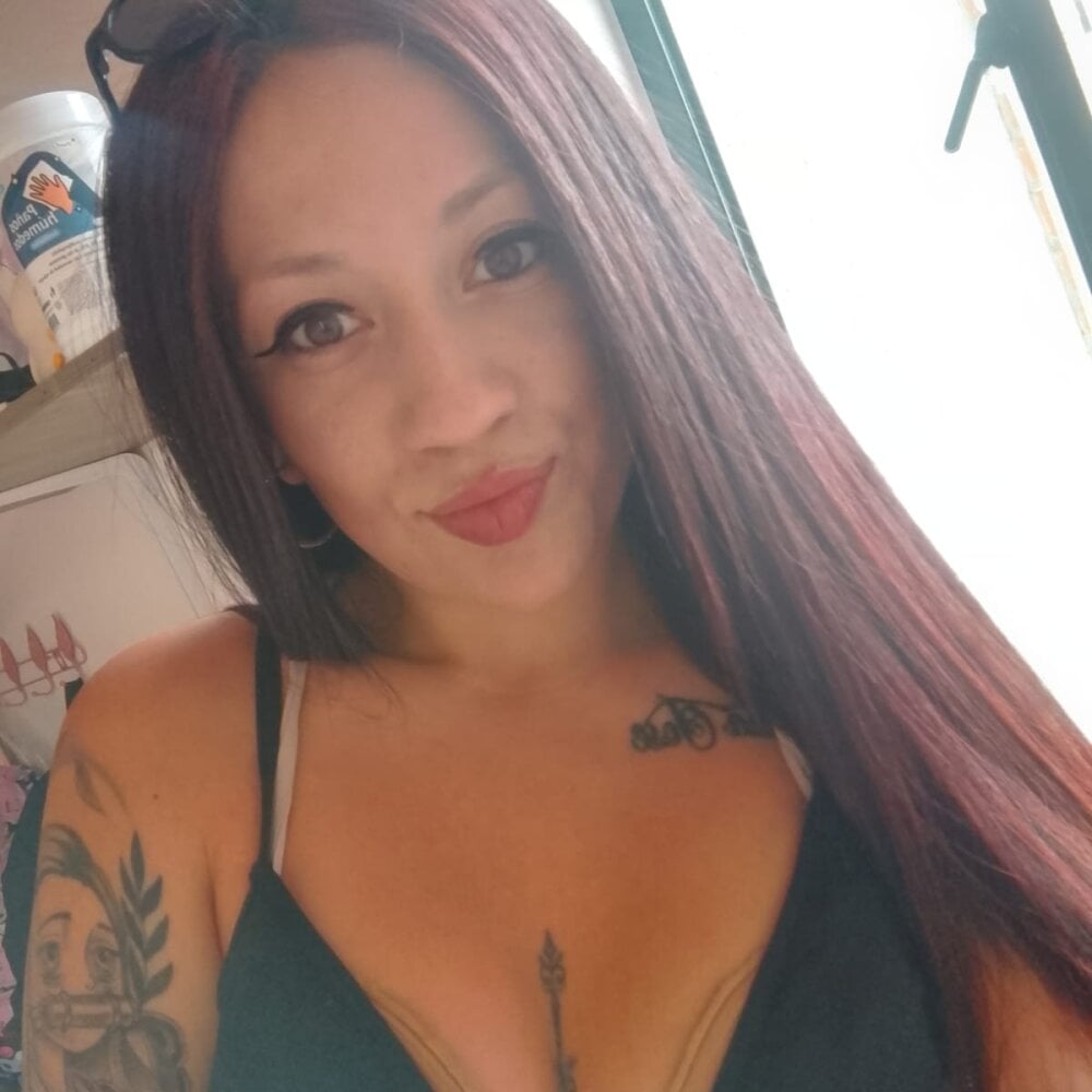 elivecams.com ink_angell livesex profile in granny cams