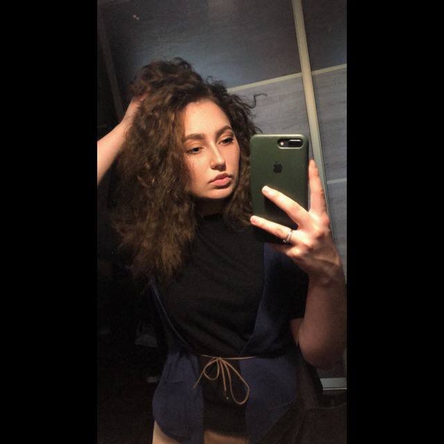 LuxyryAda_