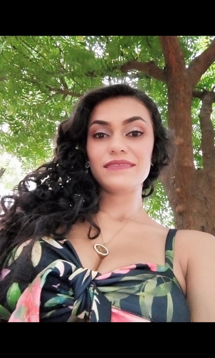 Live sex webcam photo for Emily_29 #289658899