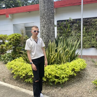 CamiAlvarez_18 Male Twerk Sex Cam