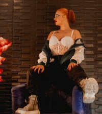 soy_carlotta_'s Webcam Show