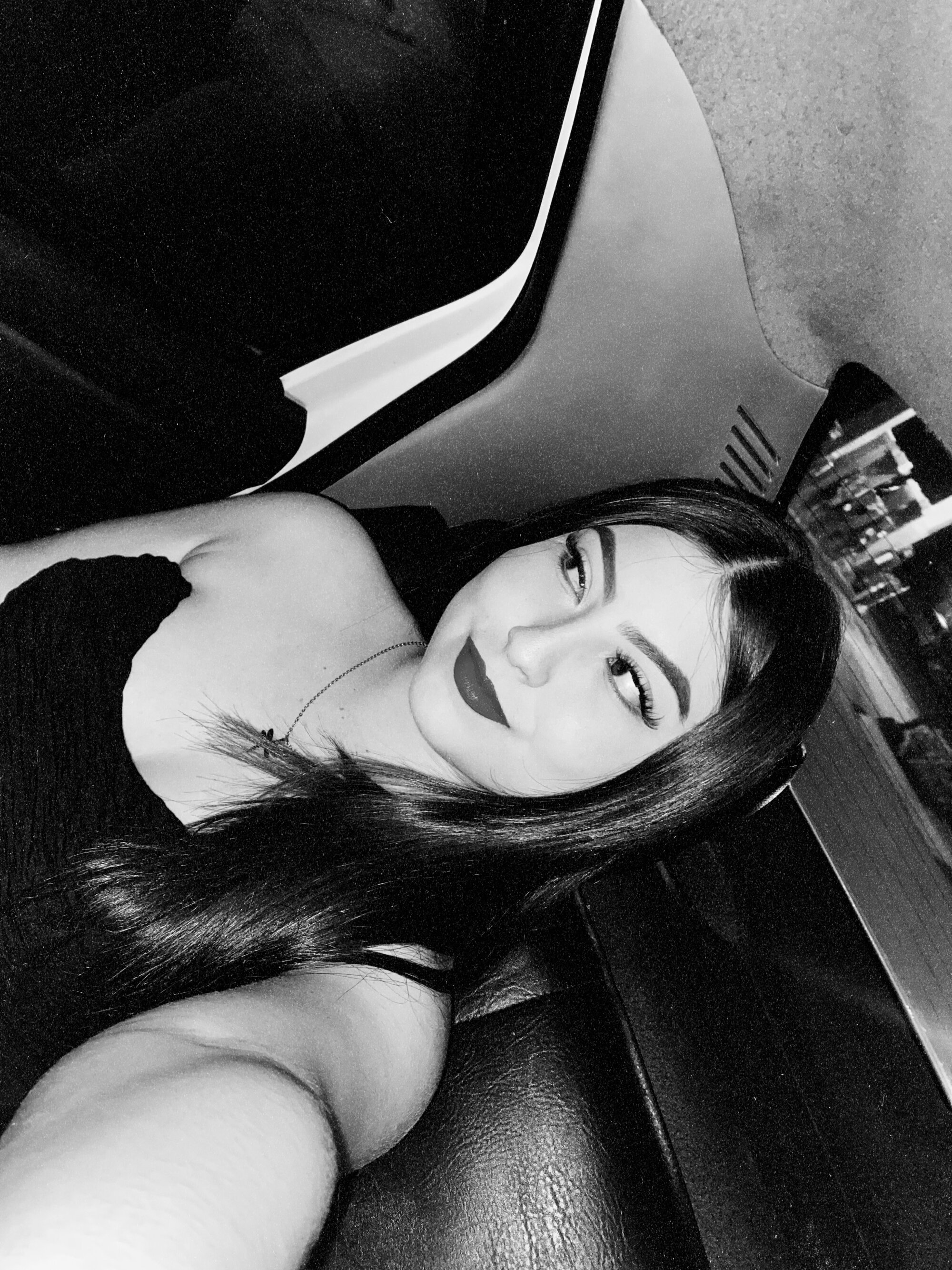 MiaGhost01