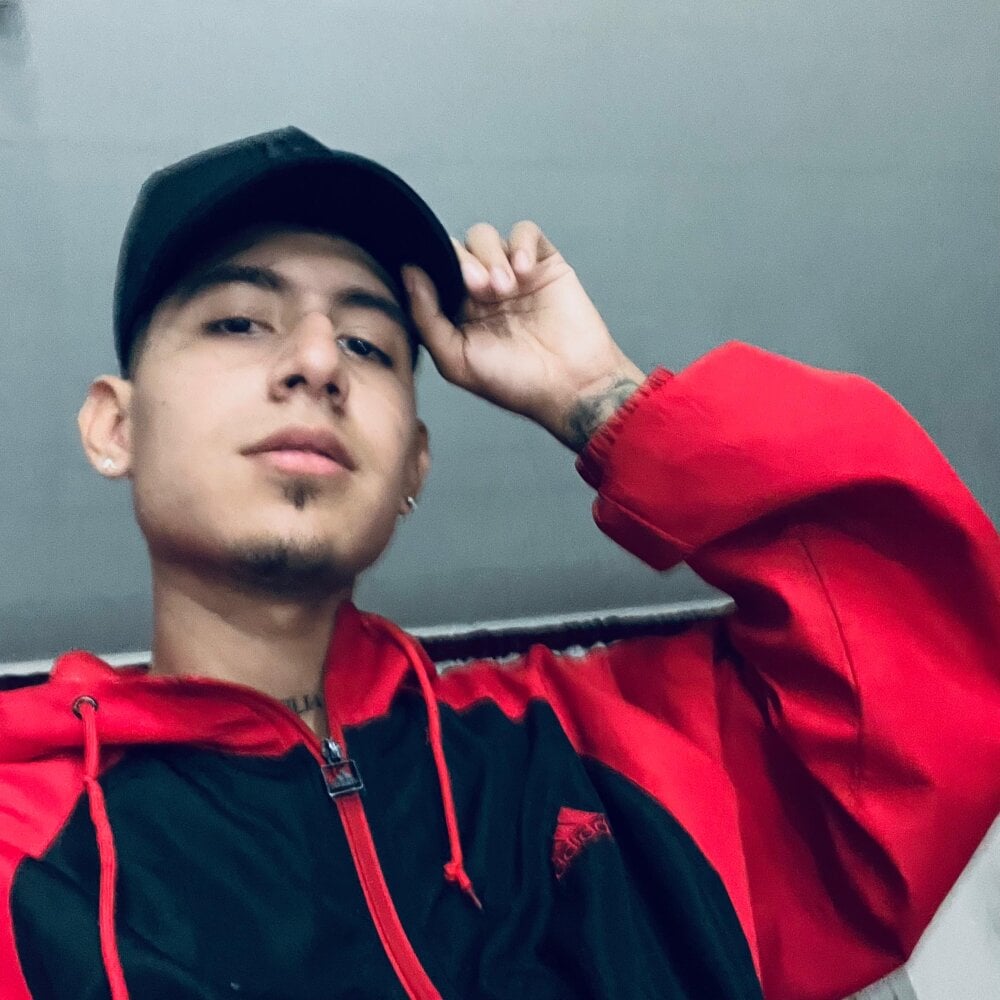 Crystian_arias profile