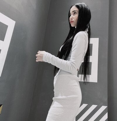 Avemi private show