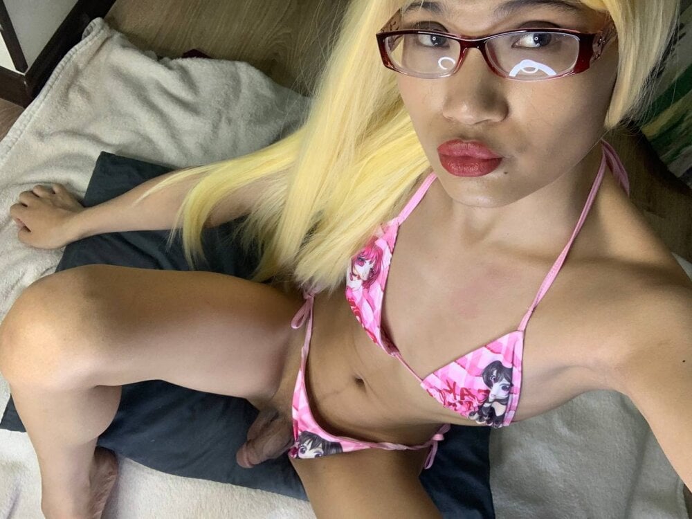 bella_yourtsgirl profile