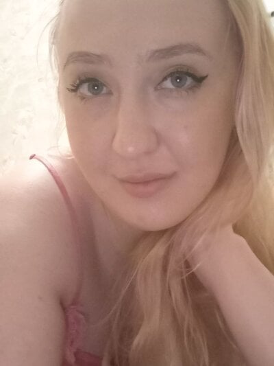DeboraWebStar