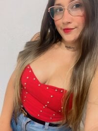 chantal_evans7's Offline XXX Chat