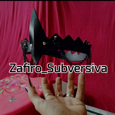 free online cam Zafiro Subversiva