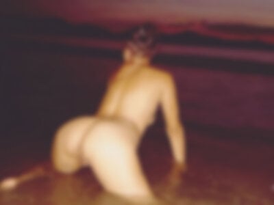 trixiecr18sw from stripchat