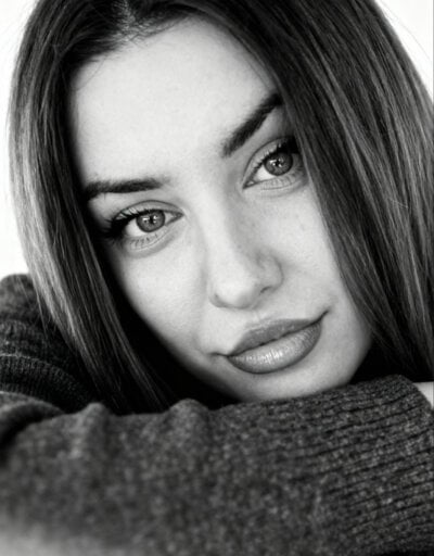 RoxxyDallas - american young