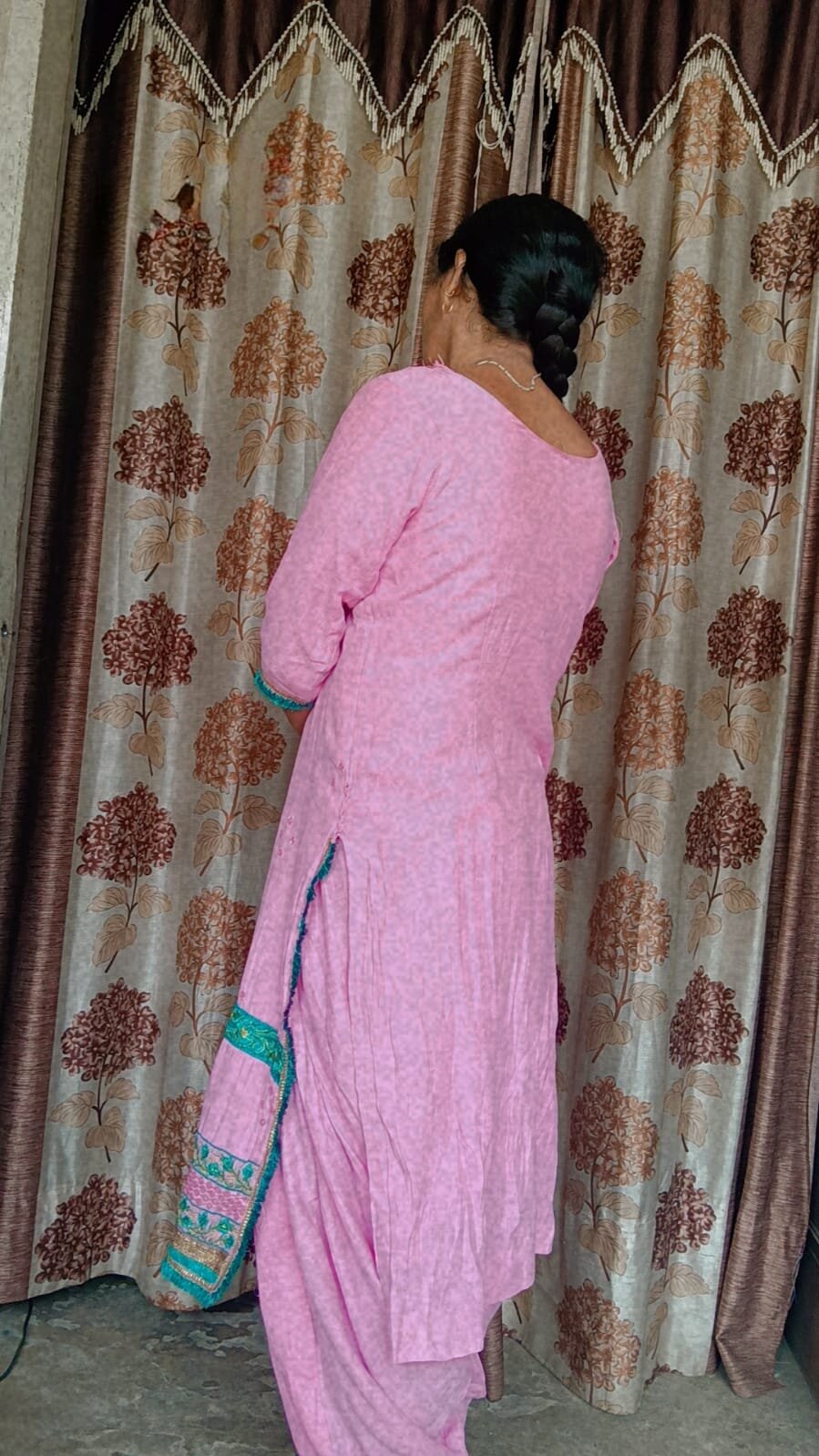Cute_Nidhu_Ji