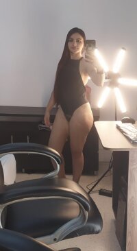 pamela_bach's Offline Chat Room
