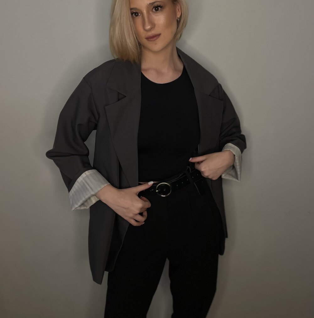 kelsiekrieser webcam profile - Austrian